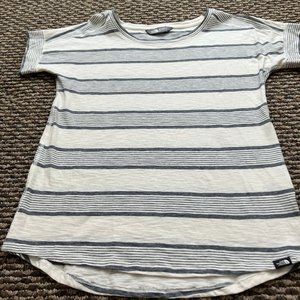 The North Face Women Top Size Small